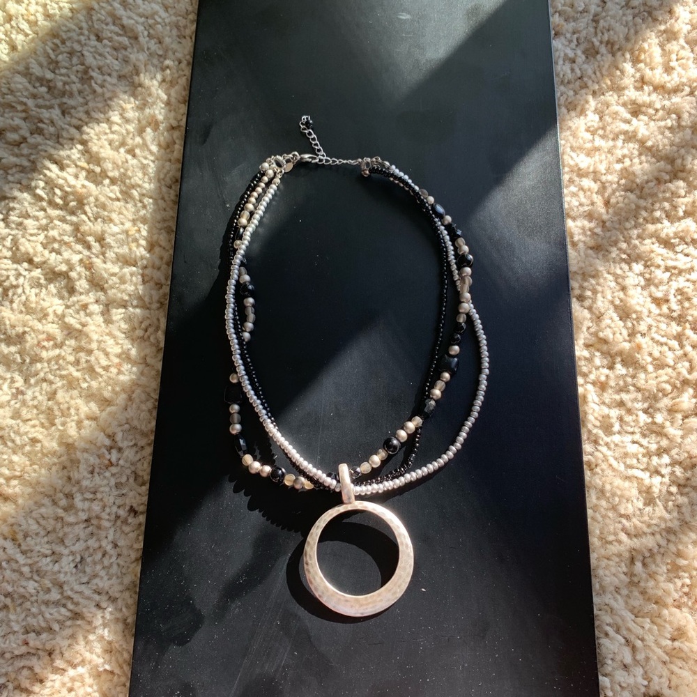 Antique varnished necklace